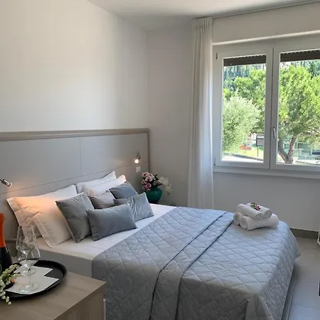 Lorena 3* Toscolano Maderno